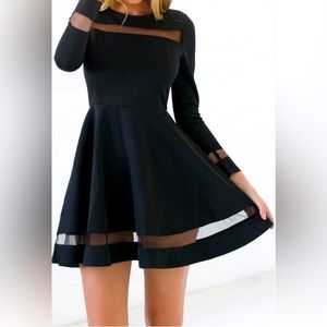 NWT Boutique Black Sheer Lace Panel with Mesh Long Sleeves Mini Dress - size L